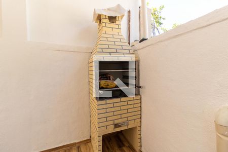 Casa de condomínio à venda com 130m², 3 quartos e 1 vagaChurrasqueira