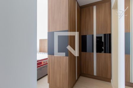 Quarto 1 Suite de apartamento para alugar com 2 quartos, 53m² em Campo Comprido, Curitiba