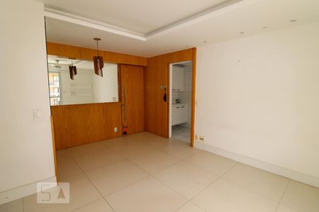 Sala de apartamento à venda com 2 quartos, 70m² em São Cristóvão, Rio de Janeiro