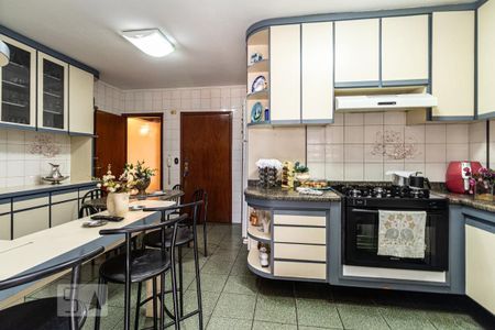 Apartamento à venda com 168m², 3 quartos e 1 vaga