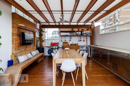 Apartamento à venda com 245m², 3 quartos e 5 vagasVaranda Gourmet