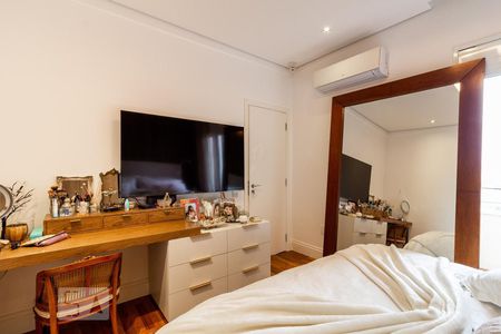 Apartamento à venda com 245m², 3 quartos e 5 vagasSuite 3