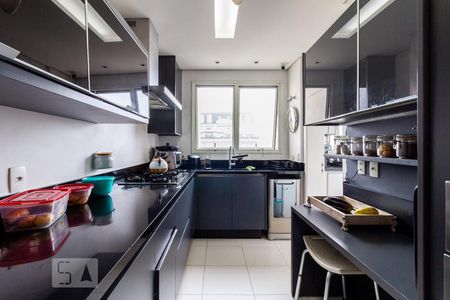 Apartamento à venda com 245m², 3 quartos e 5 vagasCozinha