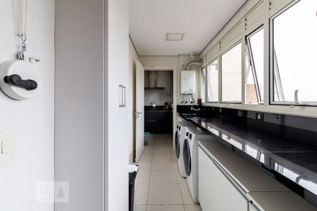 Apartamento à venda com 245m², 3 quartos e 5 vagasÁrea de Serviço