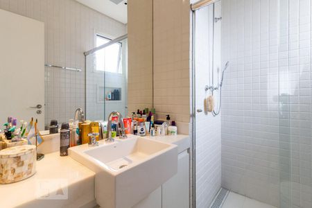 Apartamento à venda com 245m², 3 quartos e 5 vagasBanheiro Suite 1