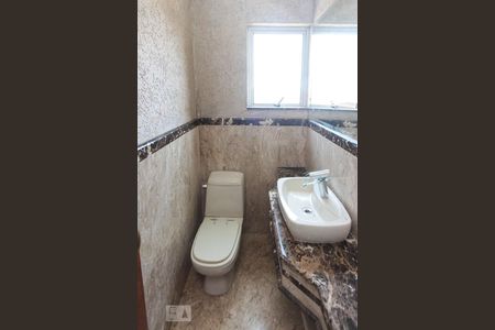 Lavabo de casa para alugar com 5 quartos, 224m² em Vila Alpina, São Paulo