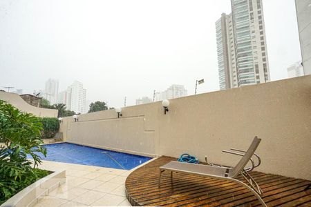 Apartamento à venda com 105m², 2 quartos e 2 vagasPiscina