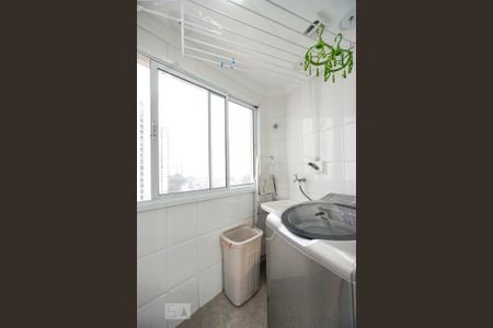 Apartamento à venda com 105m², 2 quartos e 2 vagasÁrea de serviço