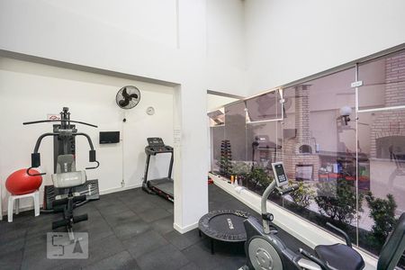 Apartamento à venda com 105m², 2 quartos e 2 vagasAcademia