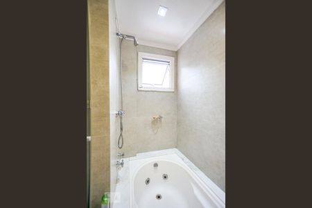 Apartamento à venda com 105m², 2 quartos e 2 vagasBanheira 