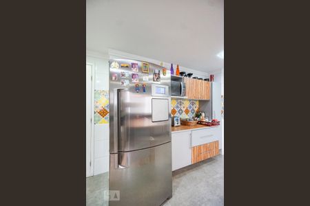 Apartamento à venda com 105m², 2 quartos e 2 vagasGeladeira