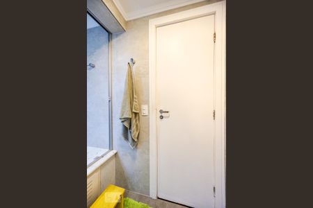 Apartamento à venda com 105m², 2 quartos e 2 vagasBanheiro da suíte 02