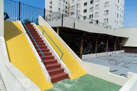 Apartamento para alugar com 58m², 2 quartos e 1 vaga Apartamento para alugar com 58m², 2 quartos e 1 vagaÁrea comum - Playground