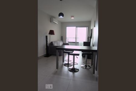 Apartamento à venda com 62m², 2 quartos e 2 vagasSala