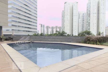 Apartamento à venda com 62m², 2 quartos e 2 vagasÁrea comum - Piscina
