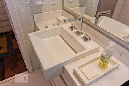 Apartamento à venda com 120m², 2 quartos e 2 vagasBanheiro da suíte 2