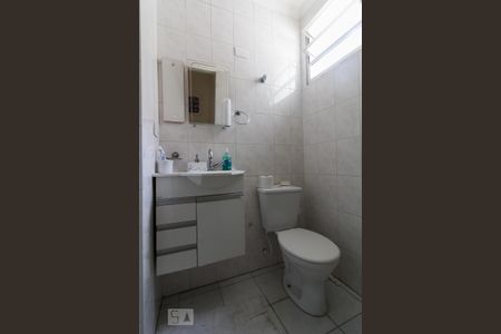 Apartamento para alugar com 54m², 2 quartos e 1 vaga Apartamento para alugar com 54m², 2 quartos e 1 vagaBanheiro
