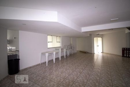 Apartamento para alugar com 65m², 2 quartos e 1 vagaÁrea comum - Salão de festas
