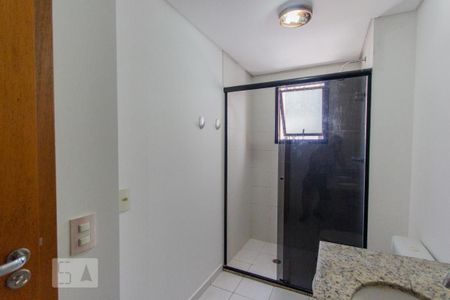 Apartamento à venda com 92m², 2 quartos e 2 vagas Apartamento à venda com 92m², 2 quartos e 2 vagasBanheiro da Suíte 2