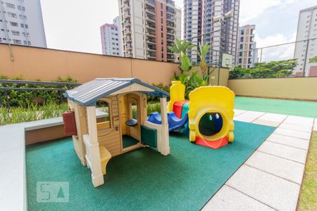 Apartamento à venda com 92m², 2 quartos e 2 vagas Apartamento à venda com 92m², 2 quartos e 2 vagasÁrea Comum - Playground