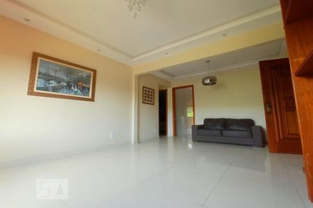 Sala de casa para alugar com 2 quartos, 75m² em Chacrinha, Nova Iguaçu