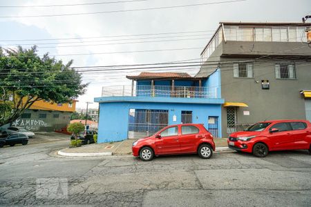 Casa à venda com 400m², 5 quartos e 8 vagas Casa à venda com 400m², 5 quartos e 8 vagasFachada