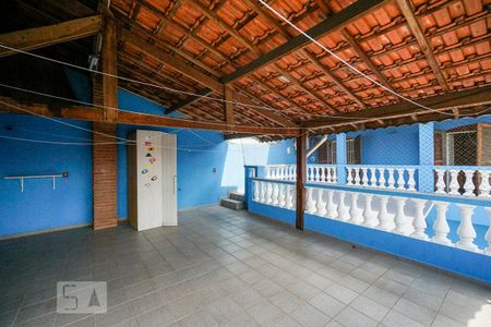 Casa à venda com 400m², 5 quartos e 8 vagas Casa à venda com 400m², 5 quartos e 8 vagasTerraço