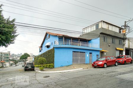 Casa à venda com 400m², 5 quartos e 8 vagas Casa à venda com 400m², 5 quartos e 8 vagasFachada