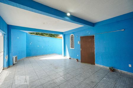 Casa à venda com 400m², 5 quartos e 8 vagas Casa à venda com 400m², 5 quartos e 8 vagasGaragem