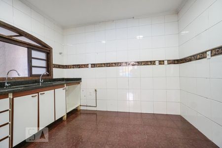Casa à venda com 400m², 5 quartos e 8 vagas Casa à venda com 400m², 5 quartos e 8 vagasCozinha