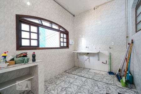 Casa à venda com 400m², 5 quartos e 8 vagas Casa à venda com 400m², 5 quartos e 8 vagasÁrea de serviço