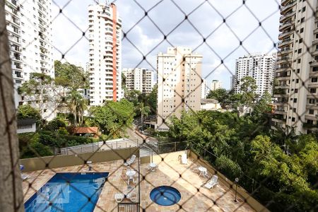 Quarto 1 vista de apartamento para alugar com 2 quartos, 54m² em Vila Andrade, São Paulo