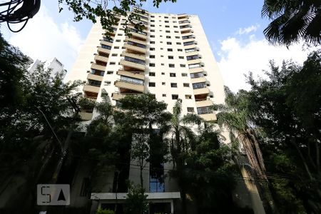 Apartamento para alugar com 54m², 2 quartos e 1 vaga Apartamento para alugar com 54m², 2 quartos e 1 vagaFachada