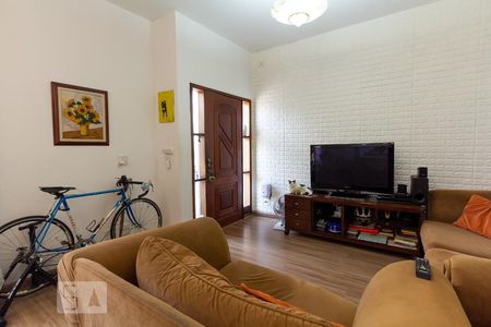 Sala de casa para alugar com 4 quartos, 148m² em Moema, São Paulo