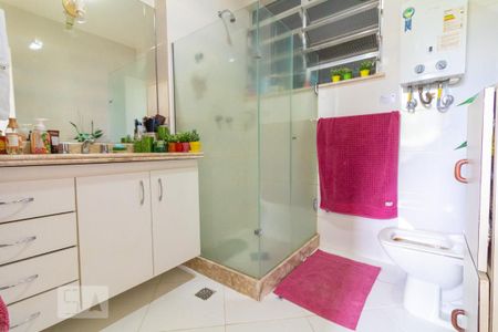 Apartamento à venda com 136m², 4 quartos e 1 vagaBanheiro da Suíte 1