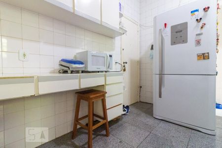 Apartamento à venda com 136m², 4 quartos e 1 vagaCozinha