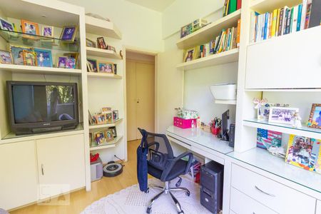 Apartamento à venda com 136m², 4 quartos e 1 vagaQuarto 3