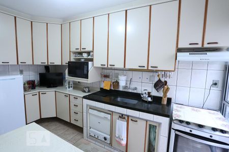 Casa à venda com 300m², 4 quartos e 5 vagasCozinha - Casa 2