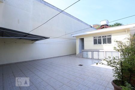 Casa à venda com 300m², 4 quartos e 5 vagasQuintal