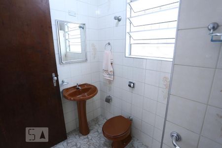 Casa à venda com 300m², 4 quartos e 5 vagasBanheiro - Casa 1