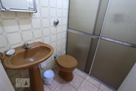 Casa à venda com 300m², 4 quartos e 5 vagasBanheiro - Área de Serviço