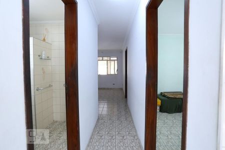 Casa à venda com 300m², 4 quartos e 5 vagasCorredor - Casa 1