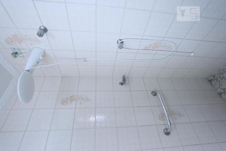 Casa à venda com 300m², 4 quartos e 5 vagasBanheiro - Casa 1