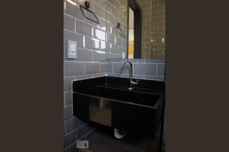 Studio para alugar com 12m², 1 quarto e sem vagaBanheiro - Detalhe
