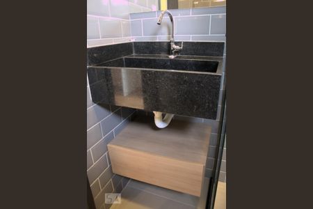 Studio para alugar com 12m², 1 quarto e sem vagaBanheiro - Armário