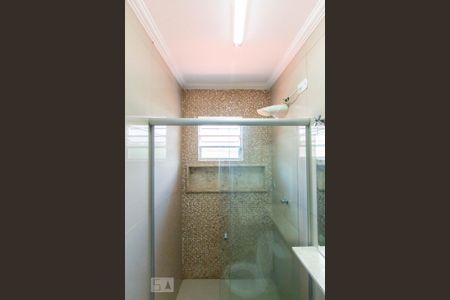 Casa para alugar com 57m², 2 quartos e 1 vaga Casa para alugar com 57m², 2 quartos e 1 vagaBanheiro