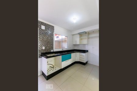 Casa para alugar com 57m², 2 quartos e 1 vaga Casa para alugar com 57m², 2 quartos e 1 vagaCozinha
