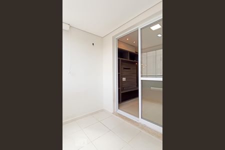 Varanda sala de apartamento à venda com 3 quartos, 79m² em Jardim Iracema, Barueri