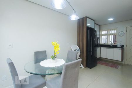 Casa à venda com 145m², 4 quartos e 3 vagas Casa à venda com 145m², 4 quartos e 3 vagasCOZINHA