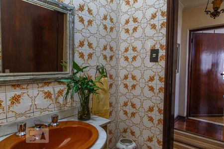 Casa à venda com 495m², 5 quartos e 5 vagasLavabo